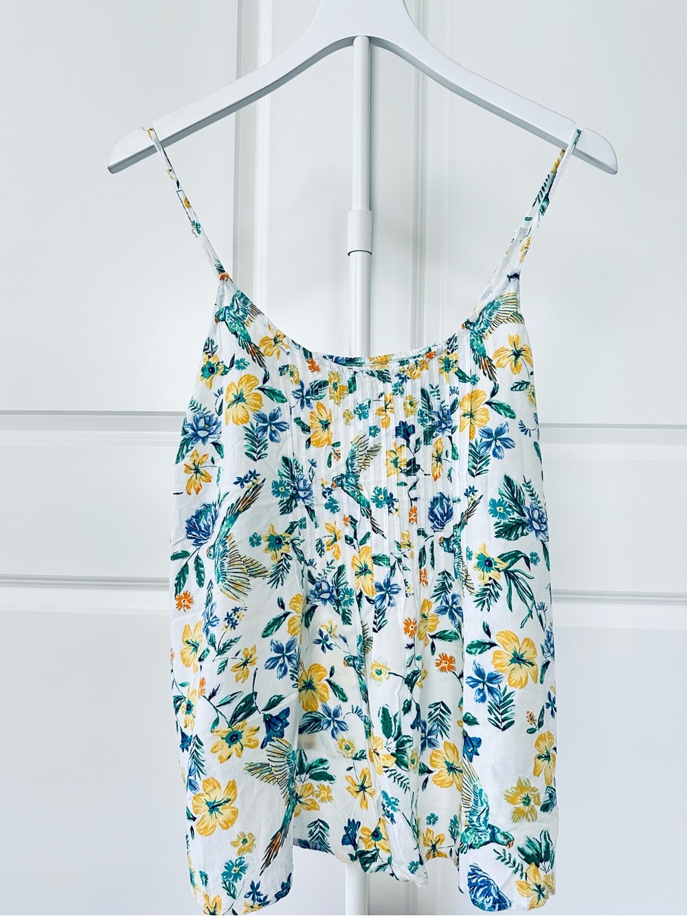 Women’s Old Navy Sleeveless Floral Camisole Size L